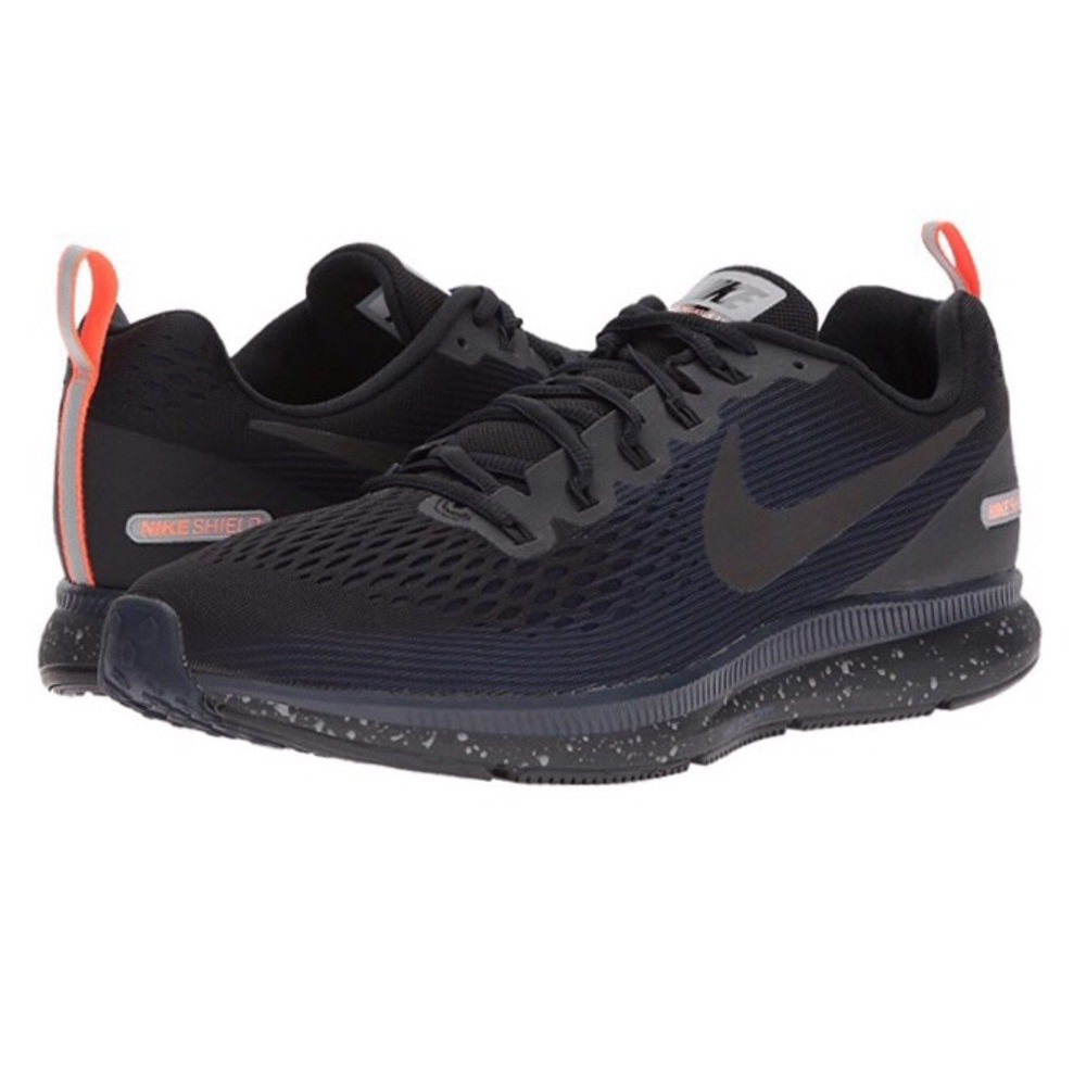 NIKE SHIELD PEGASUS 34 Size: 11